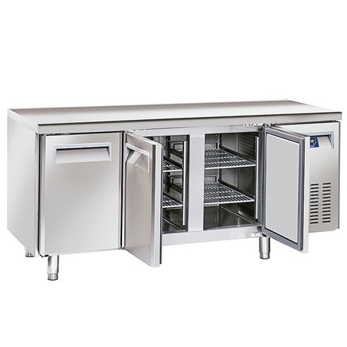 EUROFRED- Mesa Refrigerada Snack Sin Peto Serie SR 358 Litros 3 Puertas Opacas 6 Estantes 358 Litros SR 3100 Eurofred